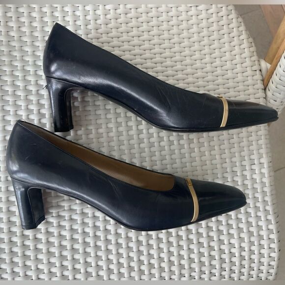 St. John Vintage Black/Gold Heels - Picture 1 of 6